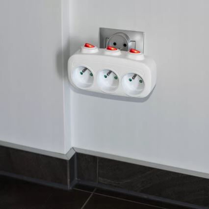 Produžni razdjelnik s prekidačima, 3 utičnice