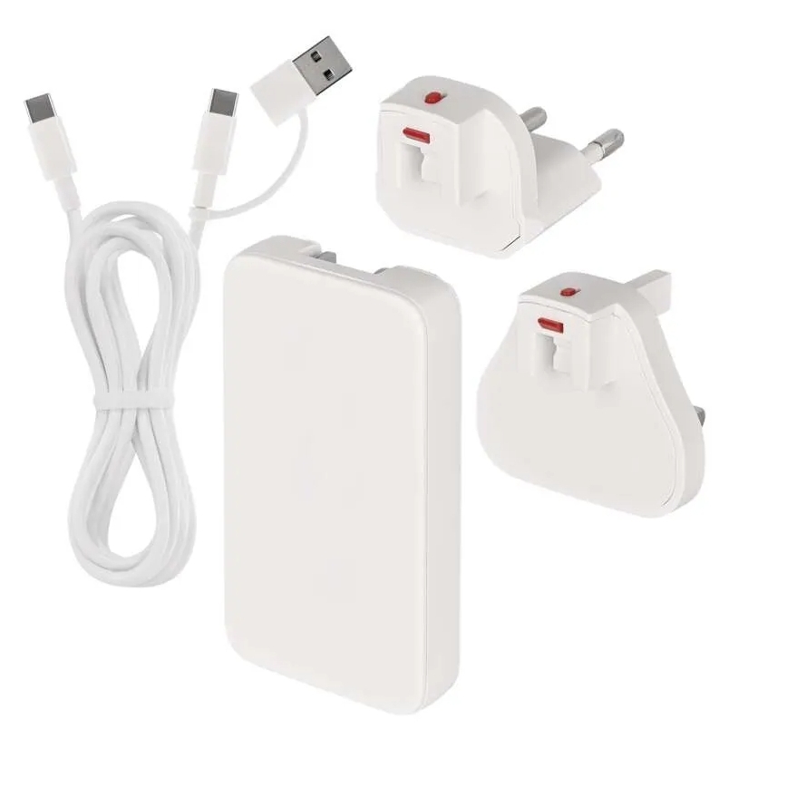 Putni adapter s izmjenjivim USB nastavcima GaN 100-250V