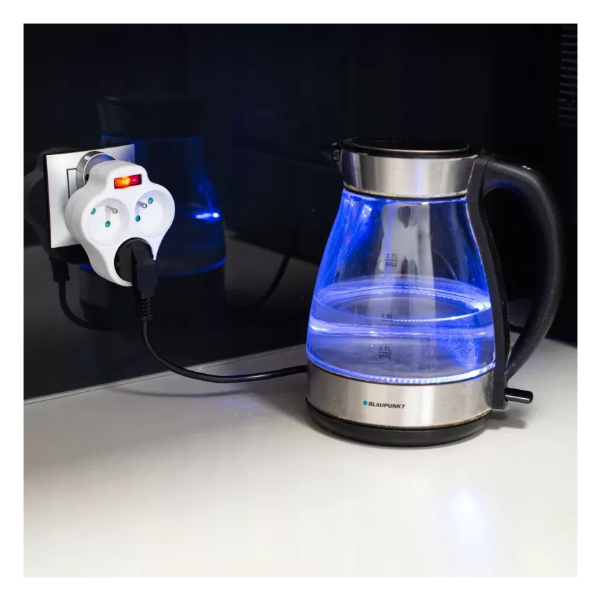 Razdjelnik s prekidačem, 3 utičnice