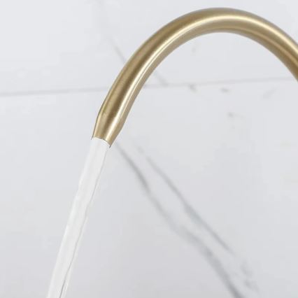 REA-B7596 - Kuhinjska slavina s izvlačivim tušem i ECO FRESH filtracijom, 37,5 cm, brušeno zlato