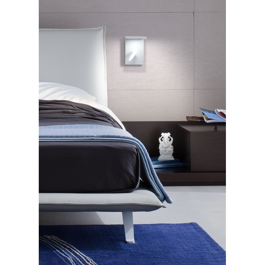 Redo 01-1499 - LED Zidna reflektorska svjetiljka AGOS LED/6W/230V + LED/3,2W USB bijela