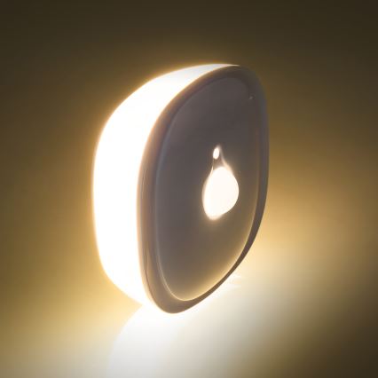 LED Orijentacijska svjetiljka sa senzorom LED/0,45W/3xAAA 3000K bijela