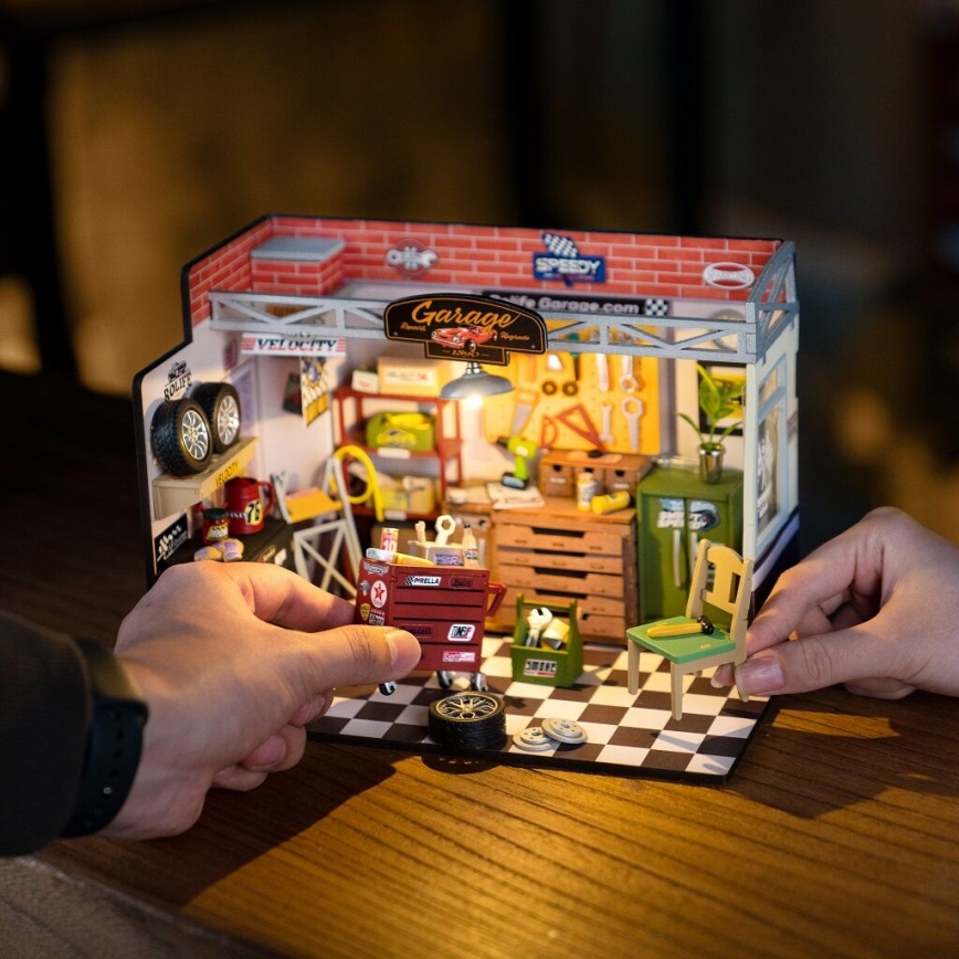 RoboTime - Mini kućica Garaža 2xAAA