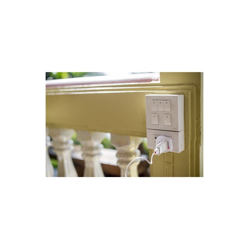 SKROSS - Univerzalni putni adapter 230V