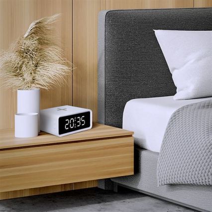 Digitalni sat s Qi bežičnim punjačem 230V/CR2032, bijeli