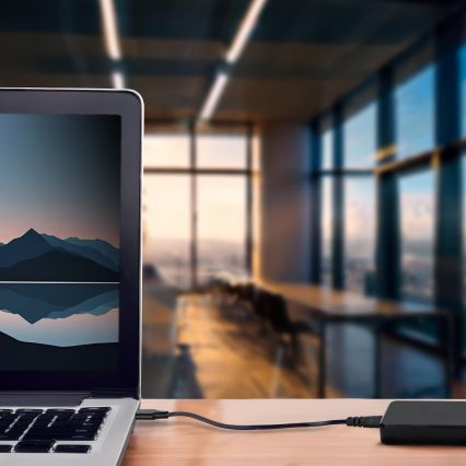 USB-C punjač s podrškom za Power Delivery 90 W