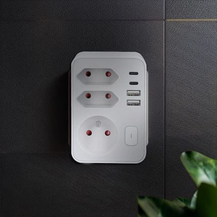 Produžni razdjelnik 1×16 A + 2×2,5 A s 2× USB punjačem (USB‑A i USB‑C), bijeli