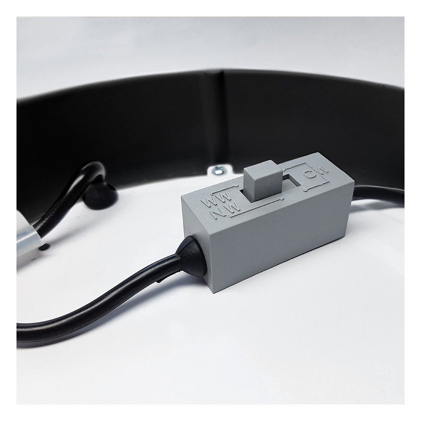 LED stropna svjetiljka LED/18W/230V 3000/4000/6000K pr. 22,5 cm bijela