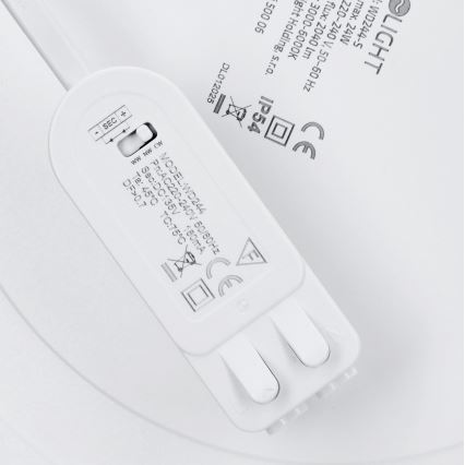 LED površinski/ugradni panel 2 u 1 24W/230V 3000/4000/6000K pr. 30 cm IP54 bijela