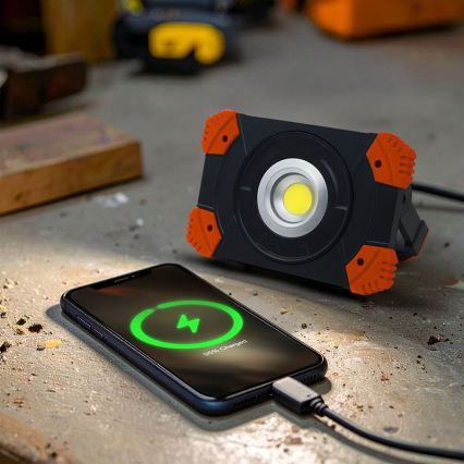 LED punjivi reflektor LED/10W/3,7V 4400 mAh