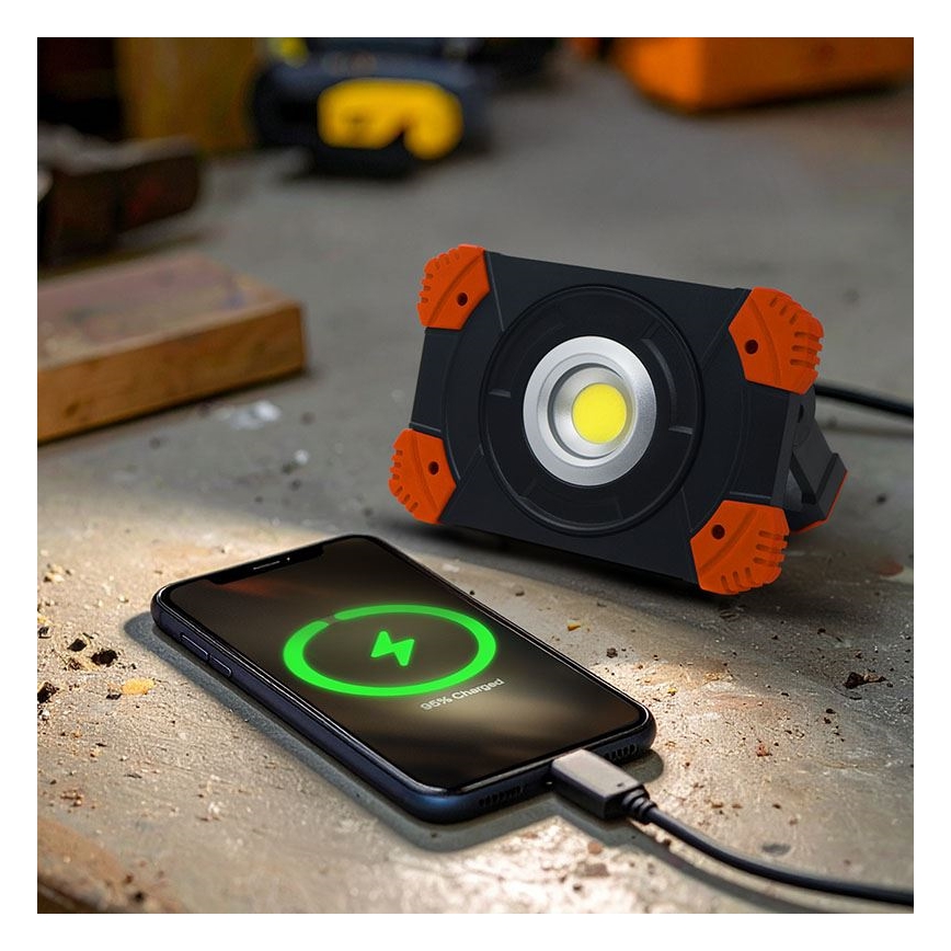 LED punjivi reflektor LED/10W/3,7V 4400 mAh