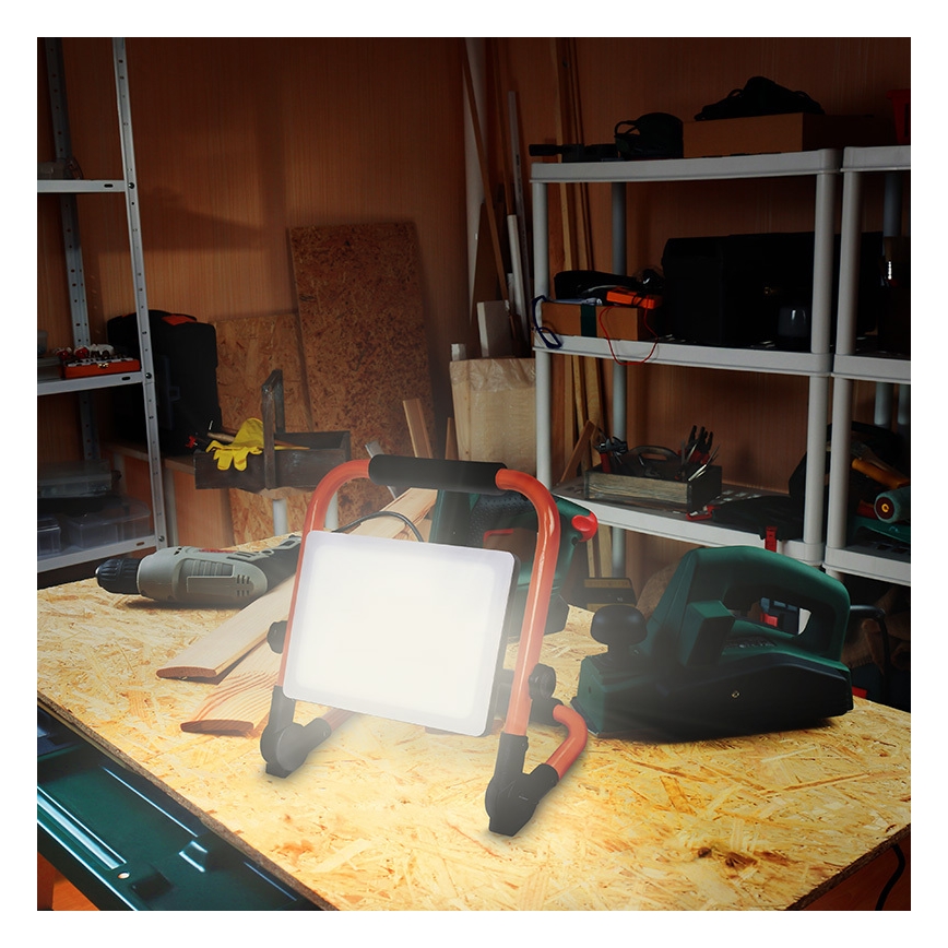 LED reflektor s postoljem LED/50W/230V 4000K IP65