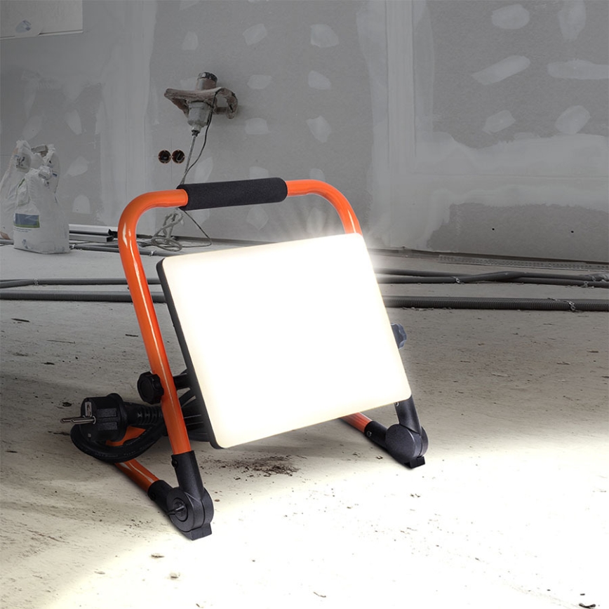 LED reflektor s postoljem LED/50W/230V 4000K IP65