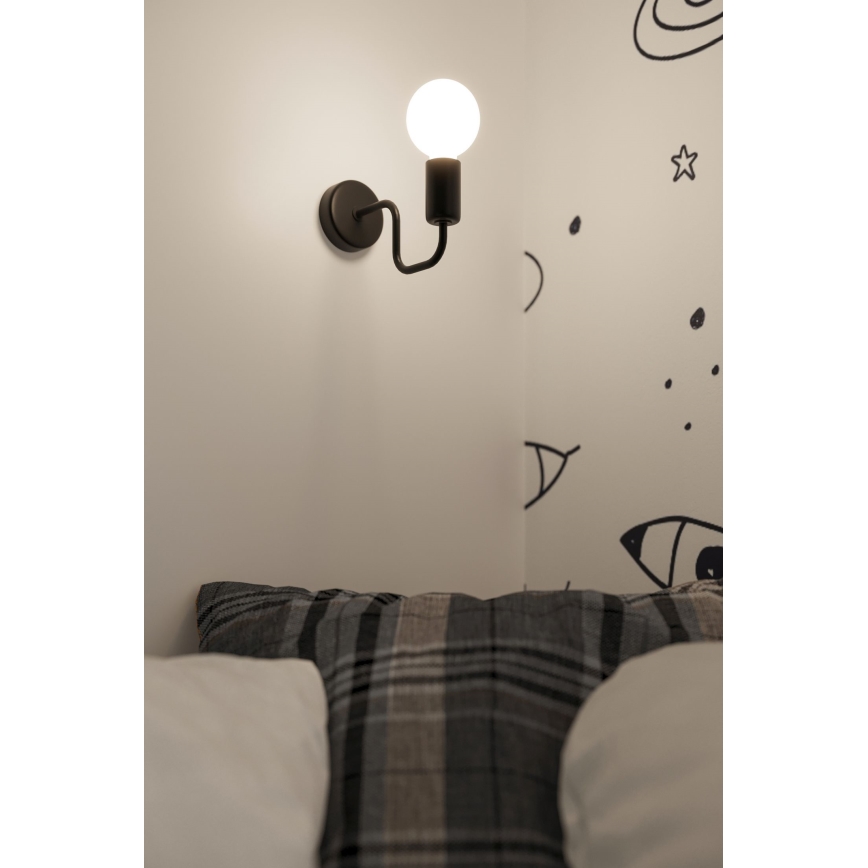 Zidna lampa VECTOR 1xE27/15W/230V crna