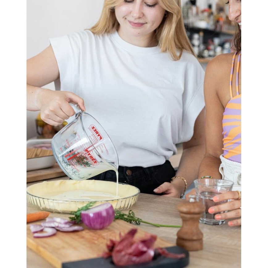 Staklena mjerna čaša PYREX 0,5 l