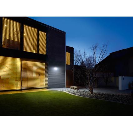 STEINEL 671006 - Solarni LED-reflektor sa senzorom XSolar L-S 0,5W/LED bijela IP44