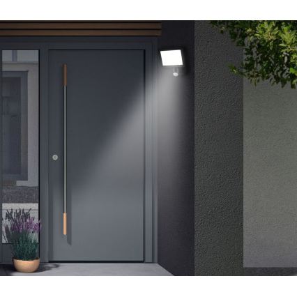 Telefunken - LED reflektor sa senzorom LED/20W/230V