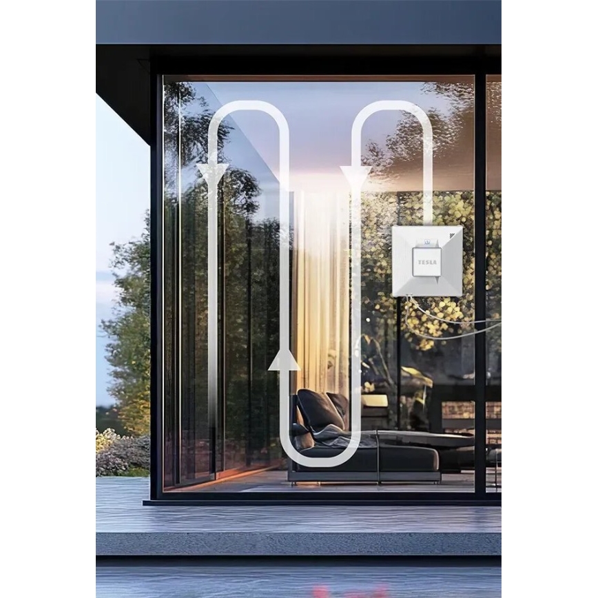 TESLA Electronics RoboStar - Pametni čistač prozora s raspršivanjem vode 72W/230V/650 mAh Wi-Fi + daljinski upravljač