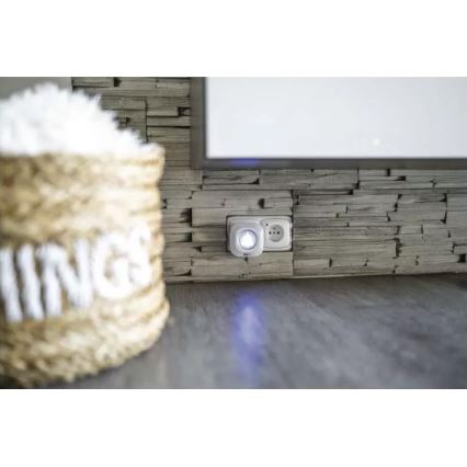 Utično bežično zvono 230V + 1xCR2032 IP44 bijela