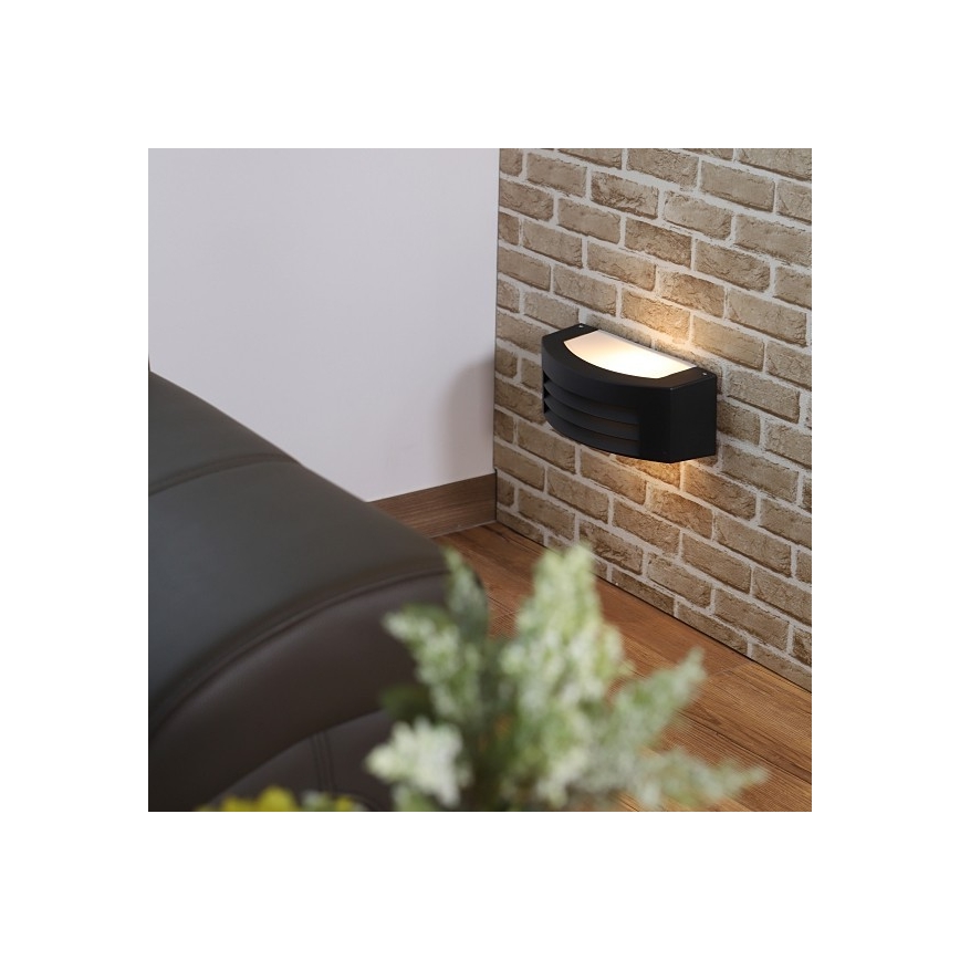 Vanjska zidna svjetiljka OLIANA 1xE27/60W/230V IP54 crna