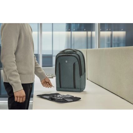 Victorinox - Ruksak za laptop 15" Altmont Professional Deluxe Travel 25 l zelena