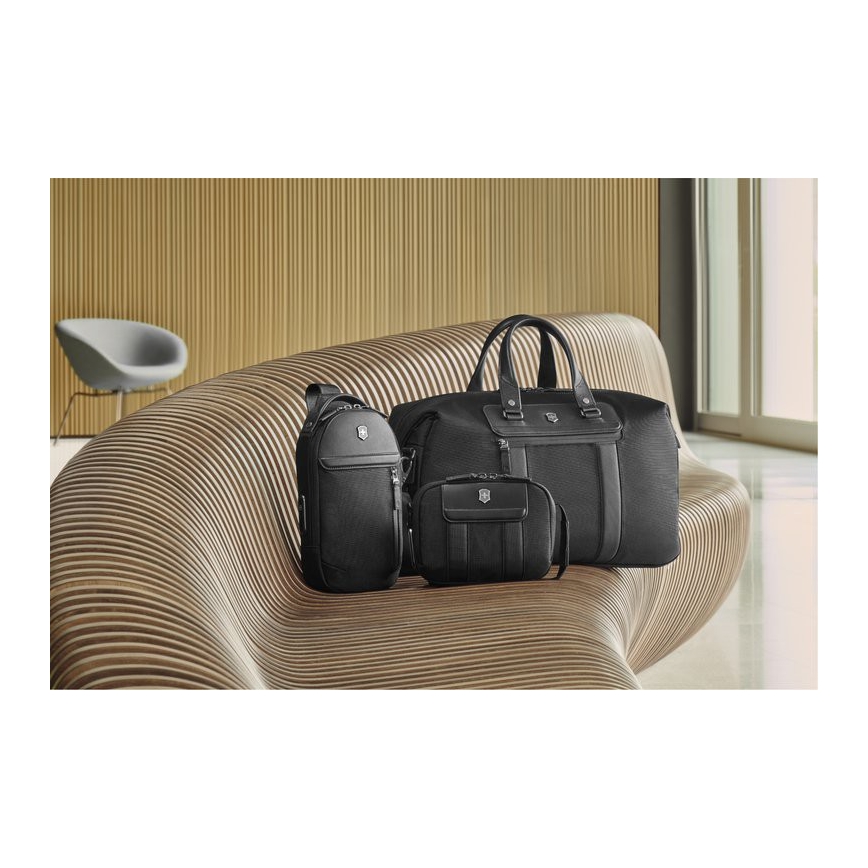 Victorinox - Torba preko ramena Architecture Urban2 2 l crna