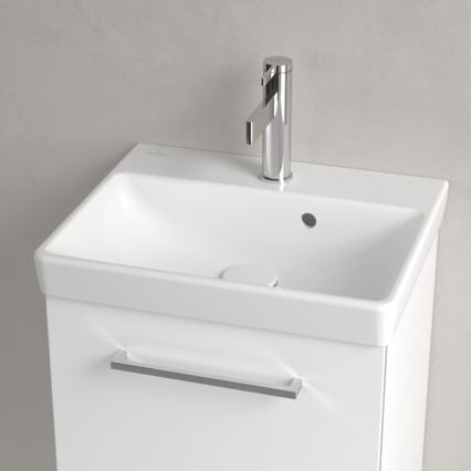 Villeroy & Boch 73584501 - Zidni umivaonik AVENTO 45x37 cm keramika/bijela