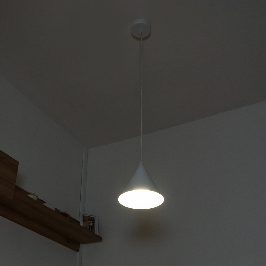 Viseća svjetiljka na kabelu ETNA II 1xE27/15W/230V Ø 18,5 cm bijela