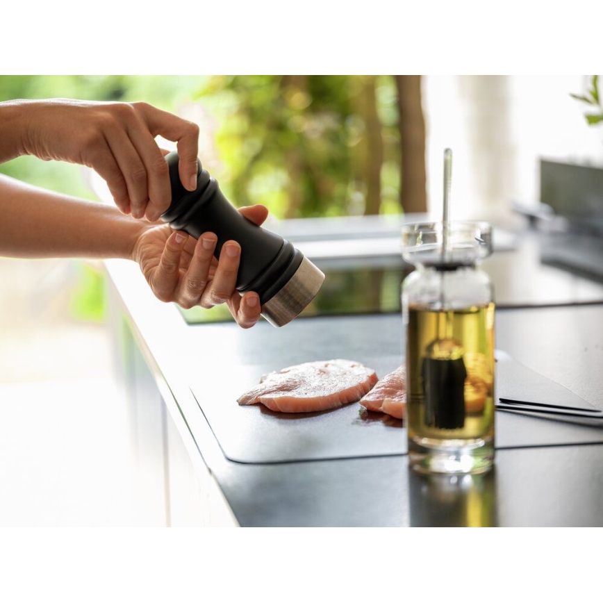 WENKO 55083100 - mlin za papar, serija BLACK OUTDOOR KITCHEN, 5x17,5 cm, crna/bijela