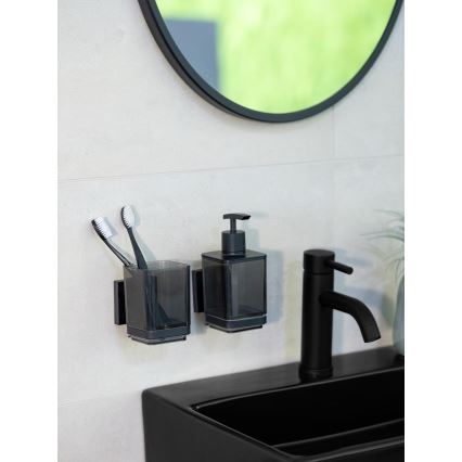 WENKO 71443800 - Držač čaše VACUUM-LOC QUADRO ED 7,5x10 cm, crne boje