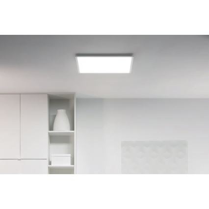 WiZ - LED Prigušiva stropna svjetiljka SUPERSLIM LED/36W/230V 2700-6500K Wi-Fi bijela