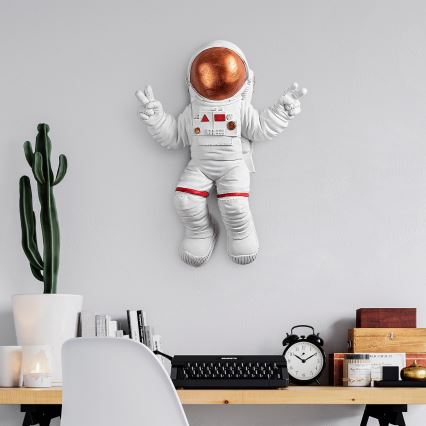 Zidna dekoracija 47x35 cm astronaut bakrena