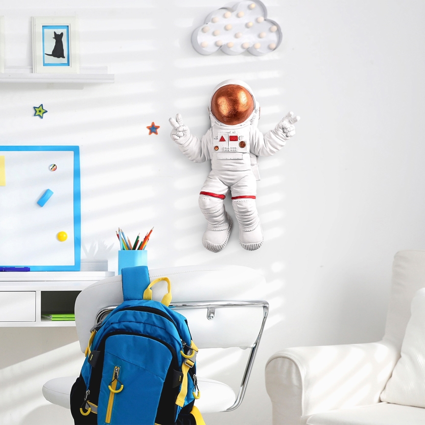 Zidna dekoracija 47x35 cm astronaut bakrena