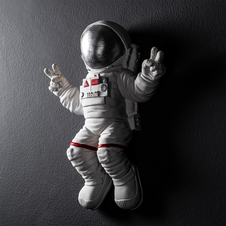 Zidna dekoracija 47x35 cm astronaut srebrna