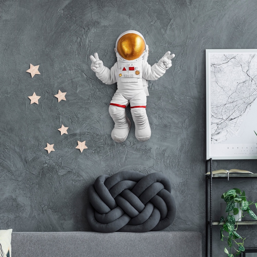 Zidna dekoracija 47x35 cm astronaut zlatni
