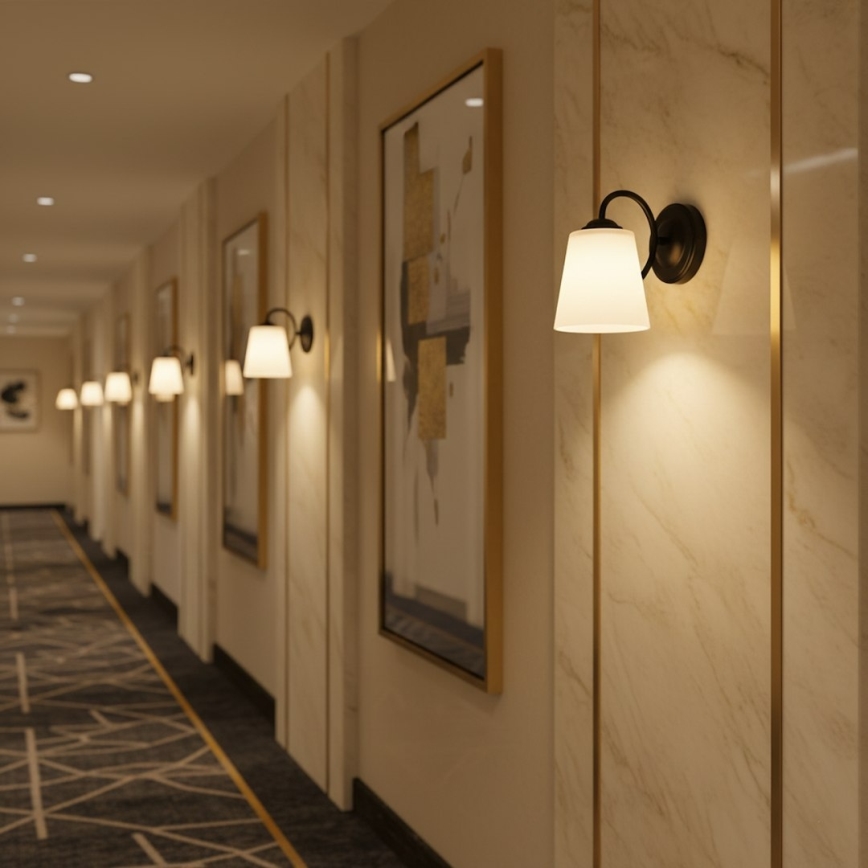 Zidna lampa PAFOS 1xE27/15W/230V crna