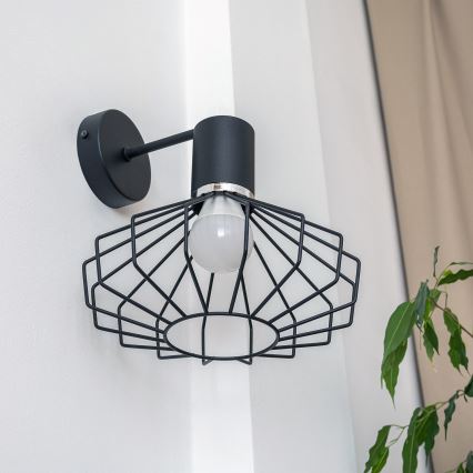 Zidna lampa SOLANO 1xE27/15W/230V crna/sjajni krom