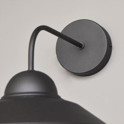 Zidna lampa SORAPIS 1xE27/15W/230V crna