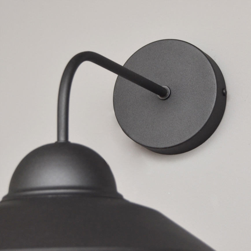 Zidna lampa SORAPIS 1xE27/15W/230V crna